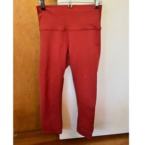 Nearly perfect condition Lululemon crop leggings!